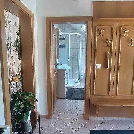 Erika * וויטסברג