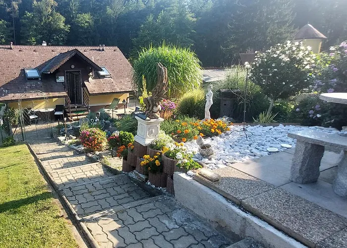 埃里卡度假屋 度假居 *